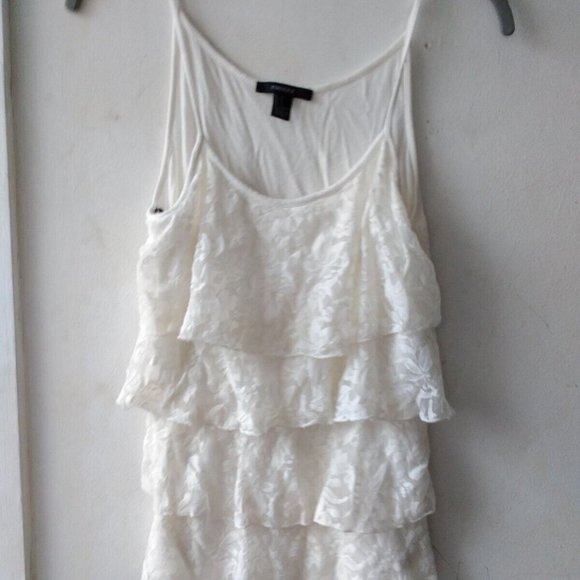 Size Small Forever 21 Women's Top Lace Spaghetti Straps - Picture 3 of 3